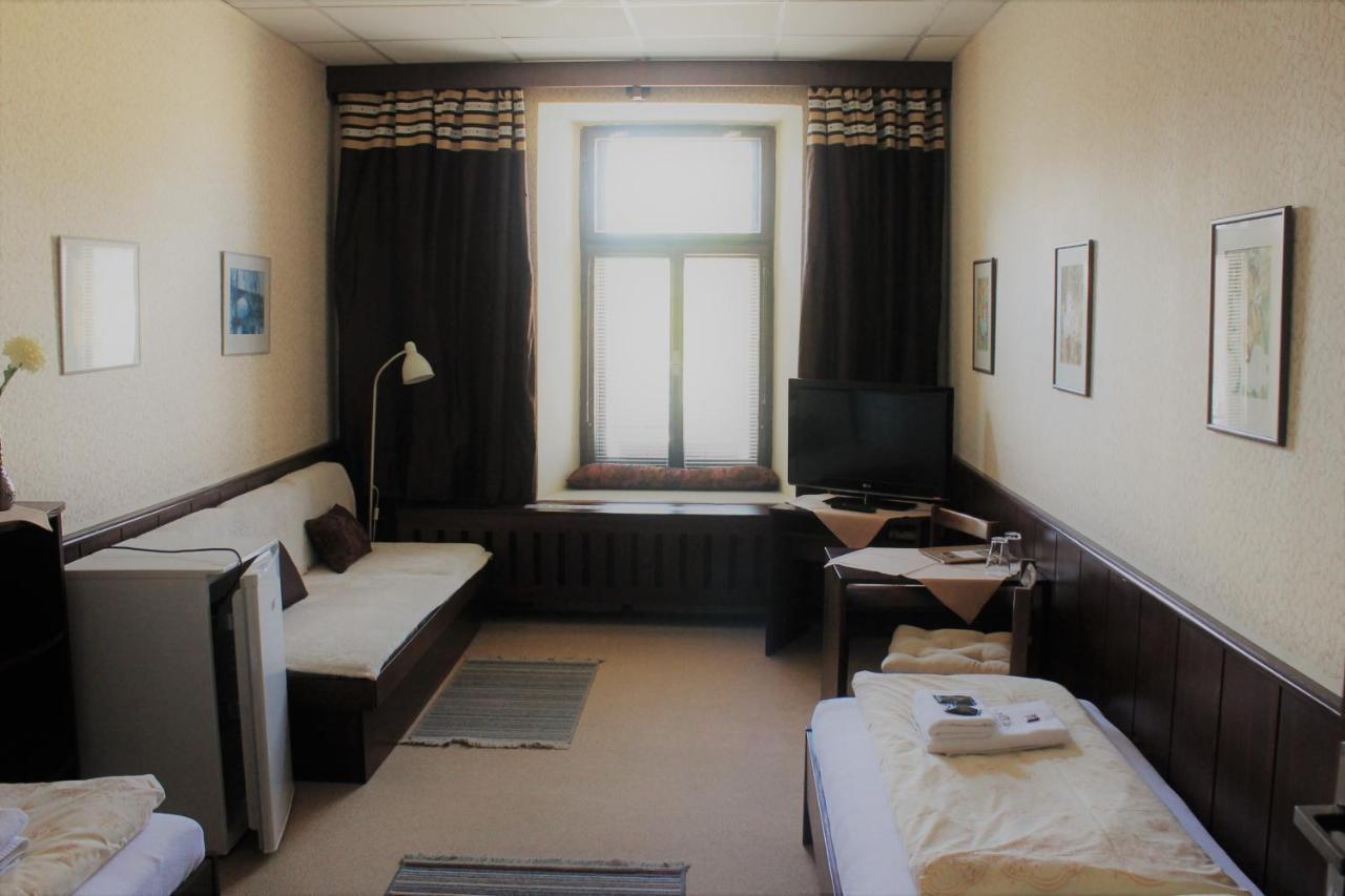 Hotel Pansky Dum ชัมแบร์ก ภายนอก รูปภาพ